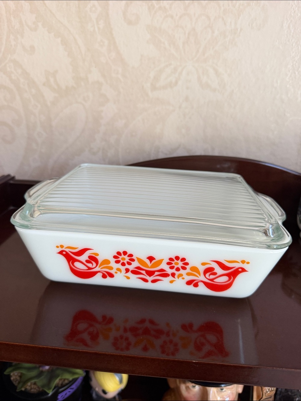 Large Pyrex friendship Refrigerator Dish with lid